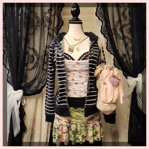 Y2K bcbg Striped Black and White Women's Sweater Velour